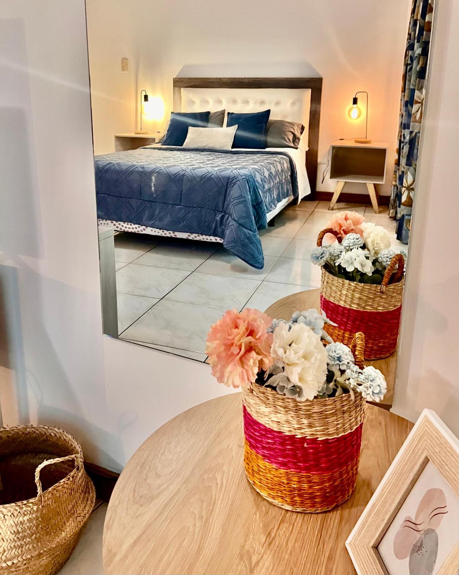 Mendoza Suites 3 -Parking Disponible- Buitenkant foto